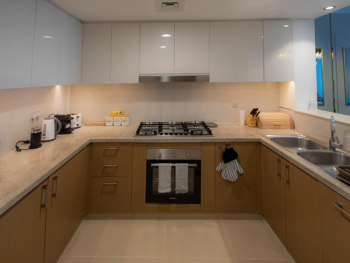 First Class 3Br With Full Dubai Skyline & Sea View Appartement Buitenkant foto