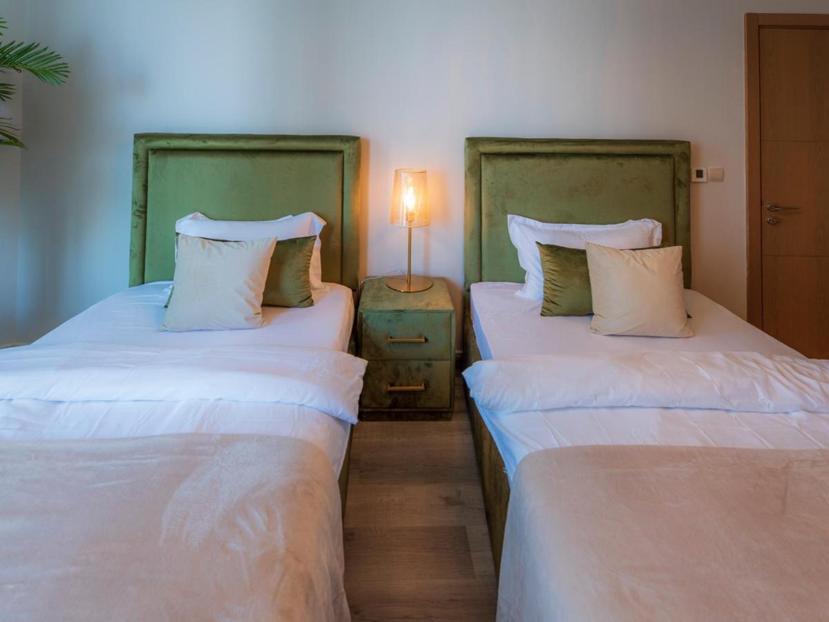 First Class 3Br With Full Dubai Skyline & Sea View Appartement Buitenkant foto
